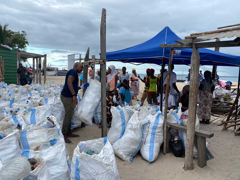 pemba-rccm-project-coast-cleanup-waste-removal3